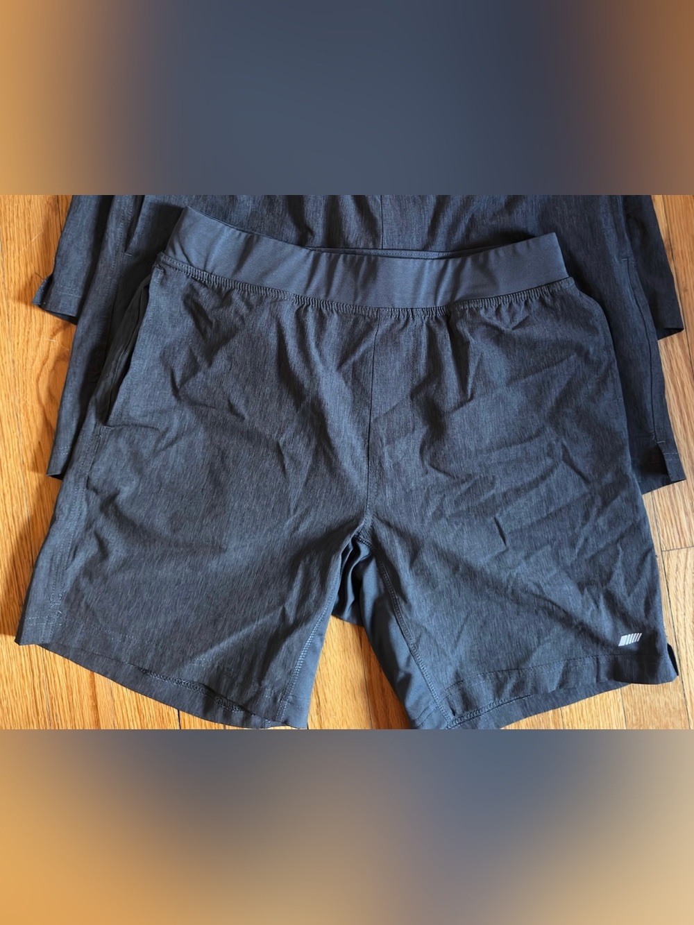 Amazon Essentials Men's Performance Stretch Woven Athletic Shorts, 7“
